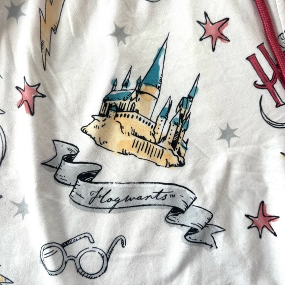 Harry Potter White and Red PJ Joggers Pants with Harry Potter Theme SZ 12 NWOT - Picture 8 of 9